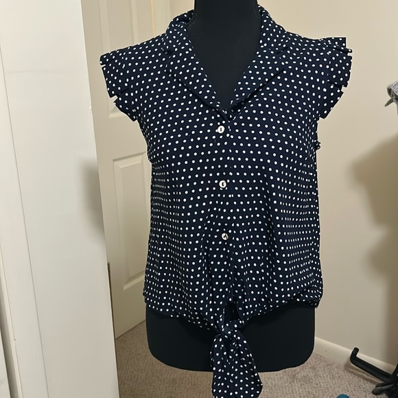 Monteau Tops - Monteau front tie top